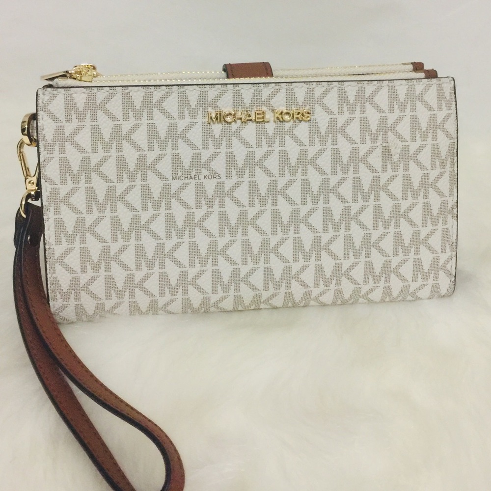 Michael Kors Vanilla Double Zip Wallet Wristlet - Picture 8 of 8